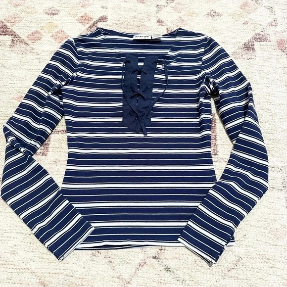 Y2K Energie Navy and white striped long sleeve top lace up detail size medium - Picture 10 of 11